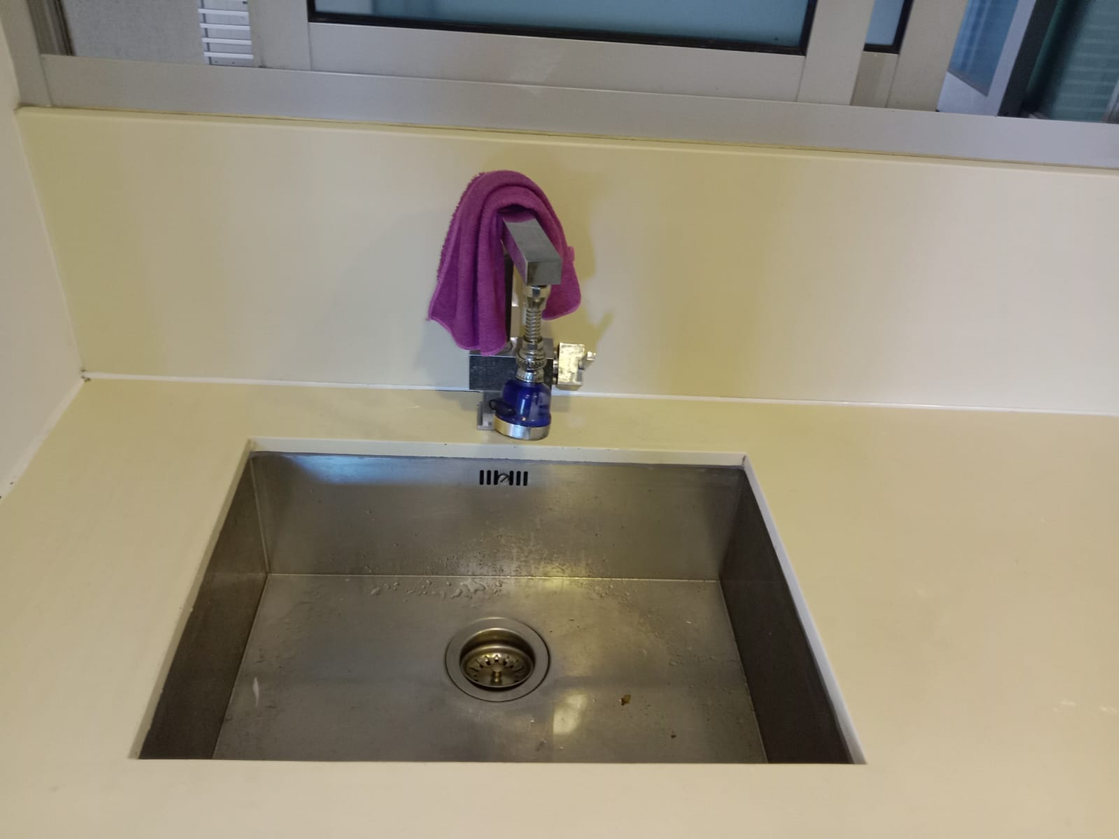 Expert Basin Tap Replacement Services in Singapore: Trust Tasfia Engineering & Construction Pte Ltd for Seamless Upgrades
